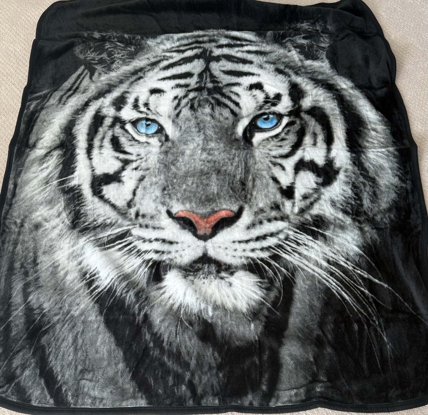 TIGER SUPER SOFT BLANKET