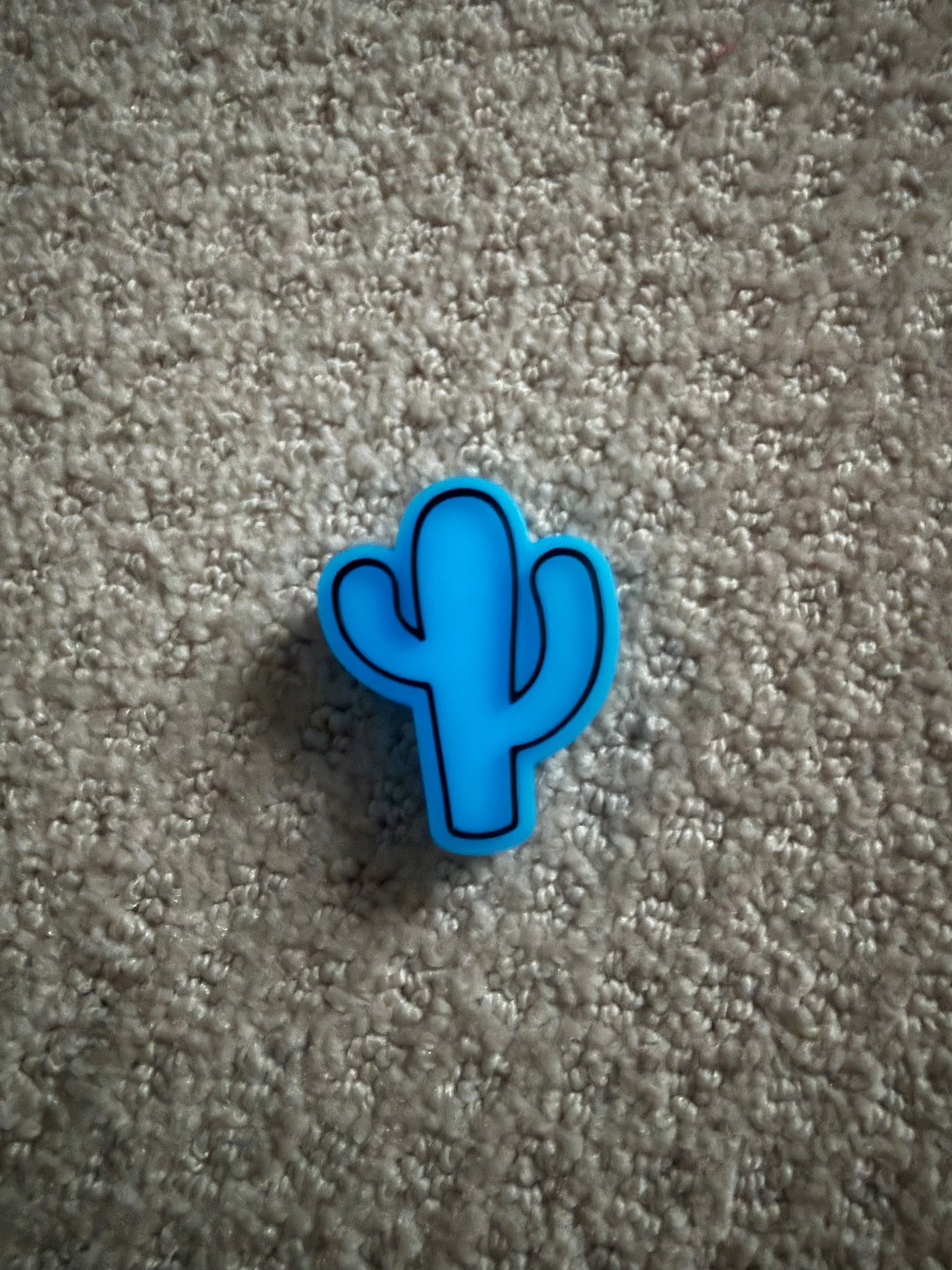 CACTUS STRAW HUGGY BLUE