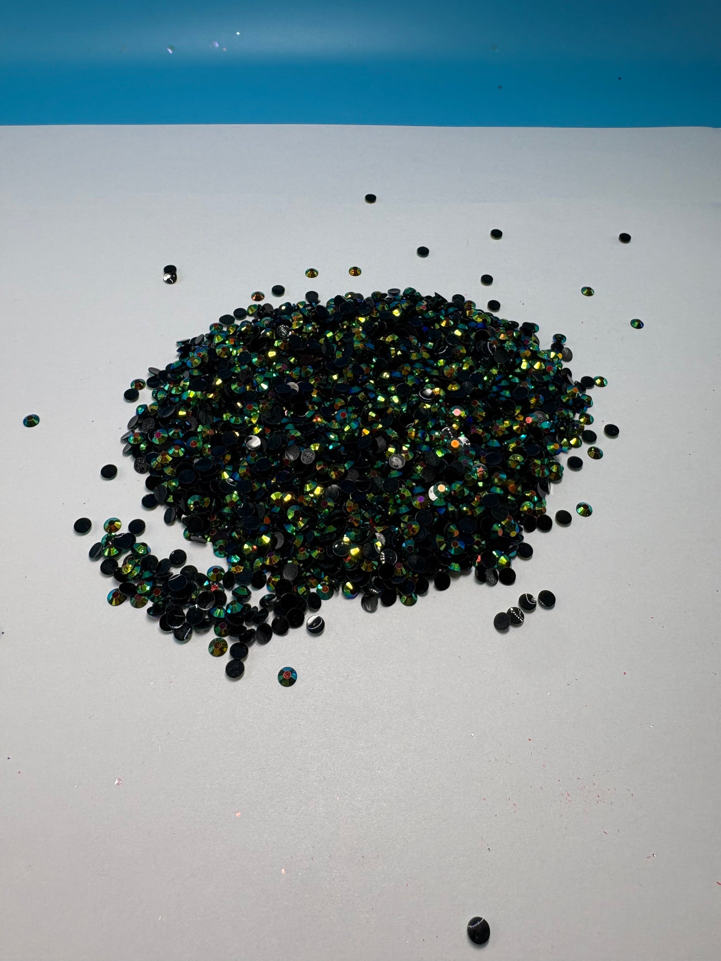 #576 GREEN DRAGON RHINESTONES 4MM