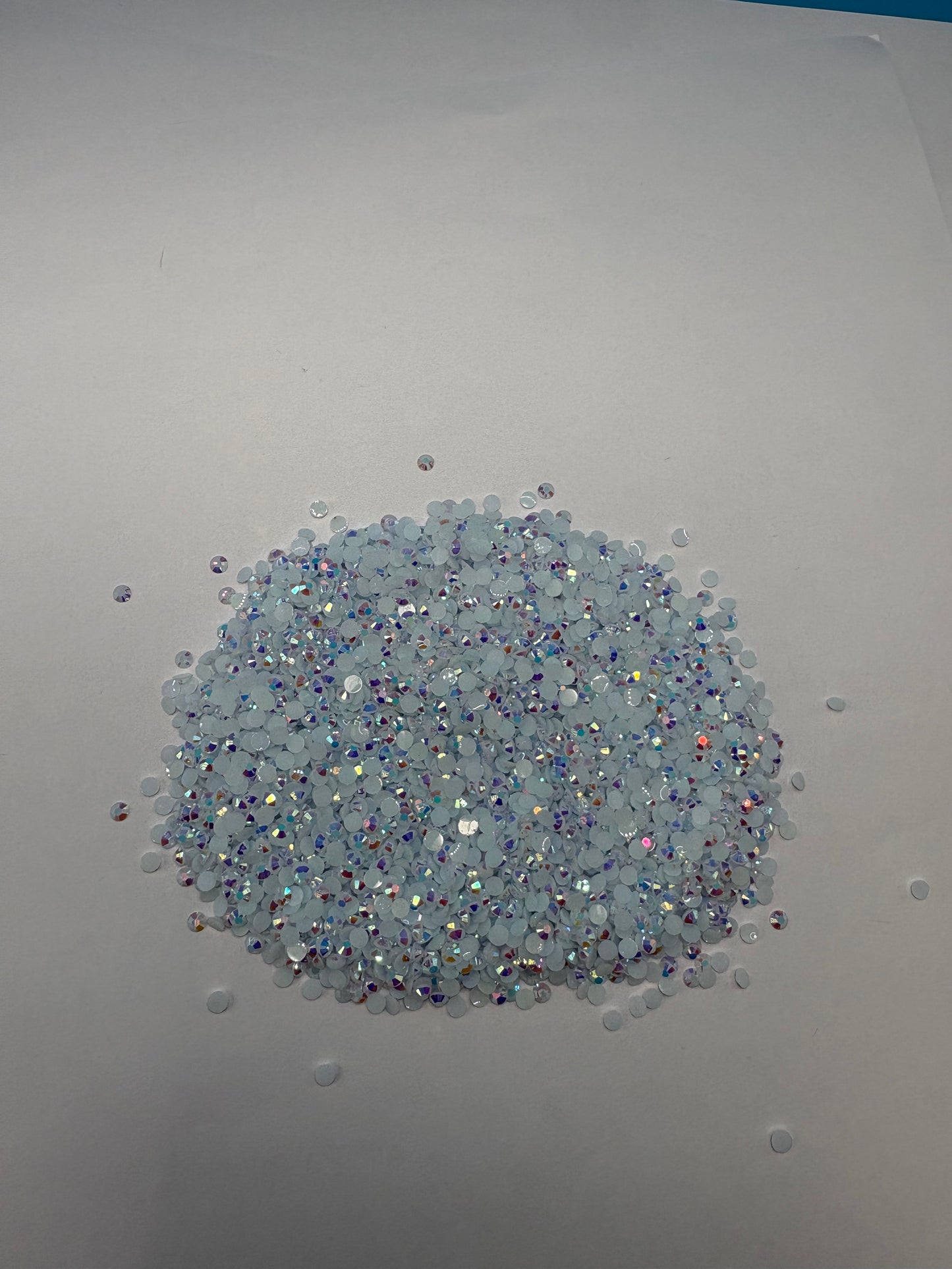 #587 CRYSTAL ICE RHINESTONES 3MM