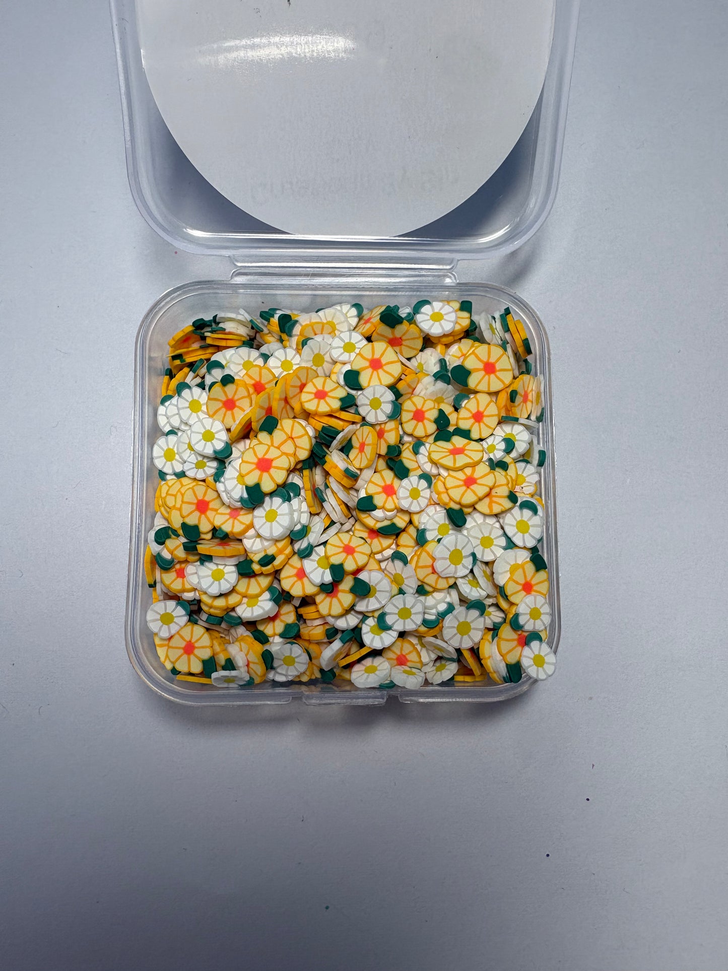 #659 YELLOW AND WHITE FLOWERS