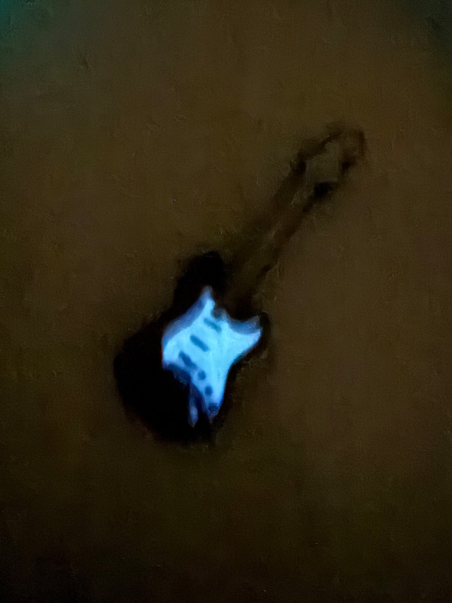GUITAR STRAW, HUGGIES GLOW