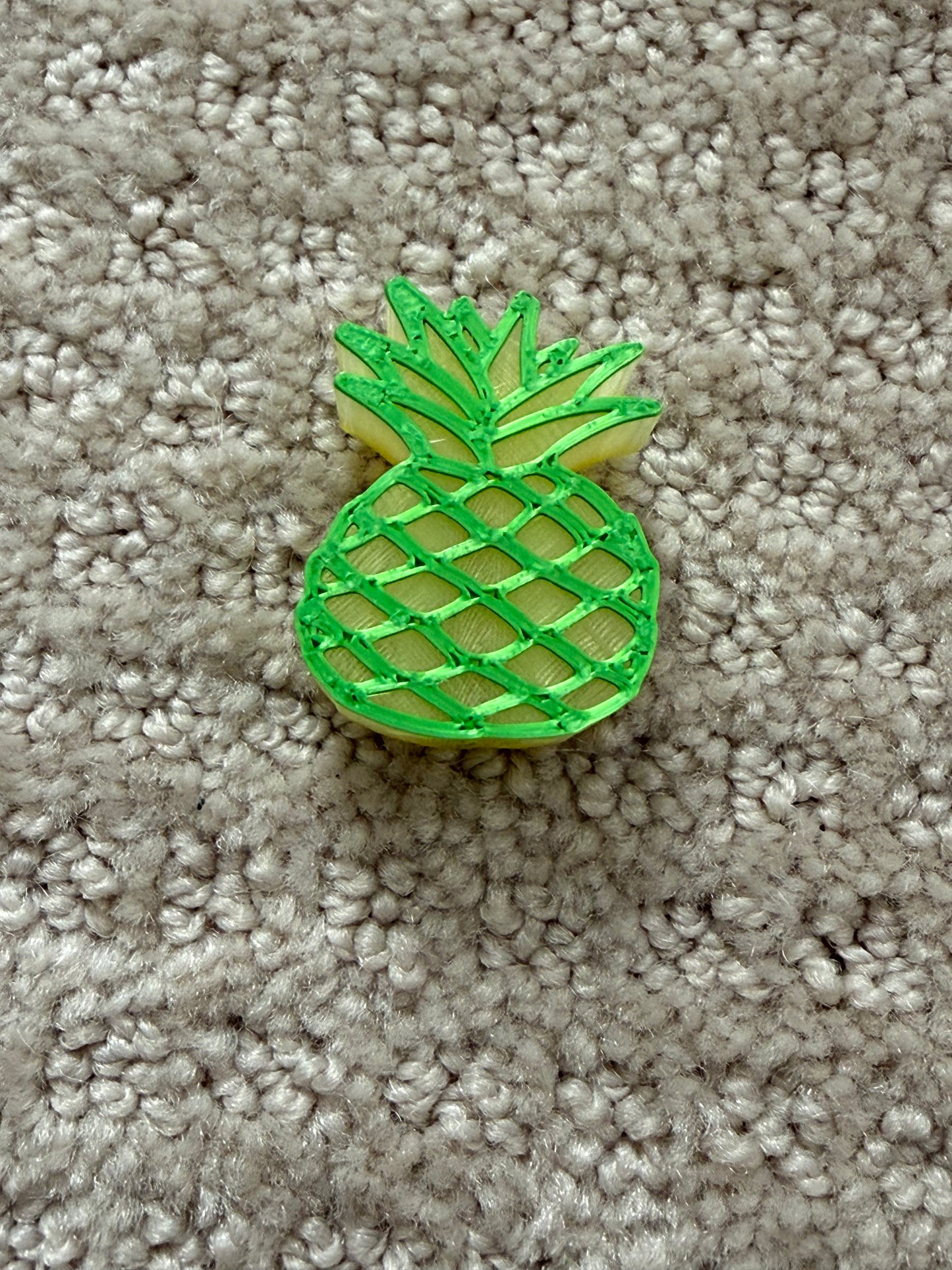 PINEAPPLE STRAW HUGGIES