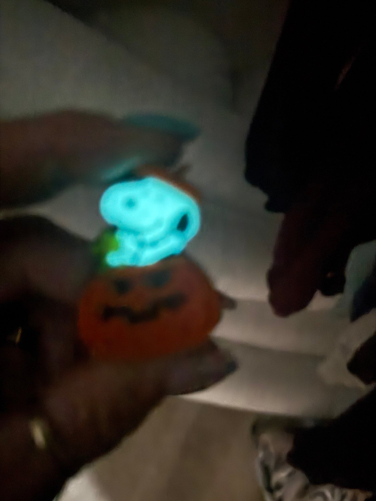 SNOOPY AND A PUMPKIN STRAW, HUGGIES GLOW IN THE DARK SNOOPY FACE