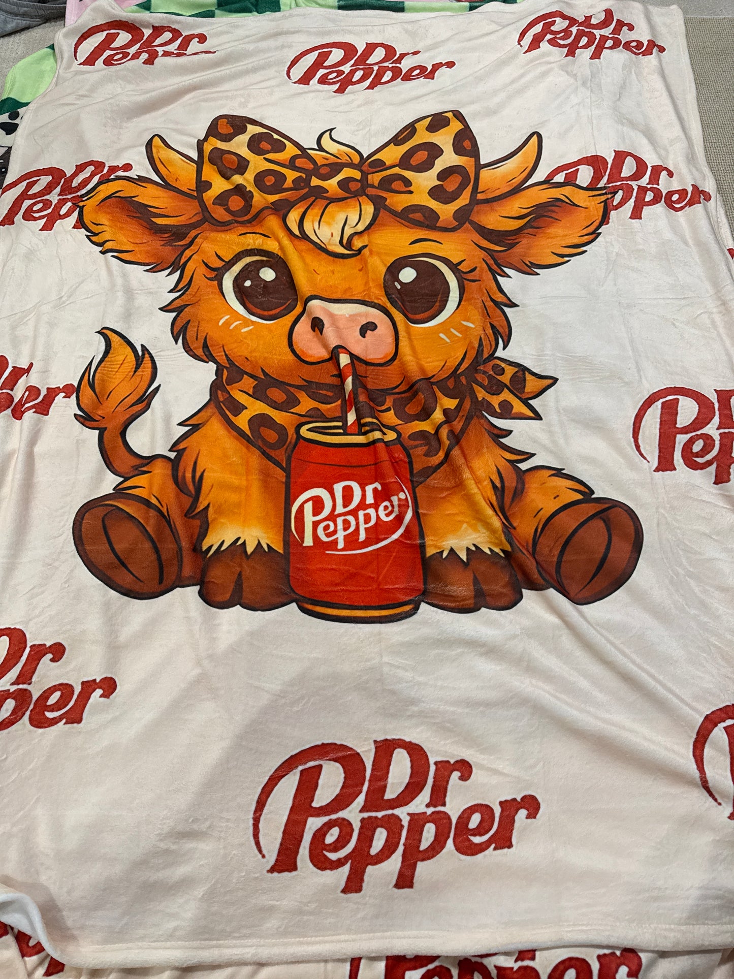 #3 HIGHLAND COW DR PEPPER THROW BLANKET