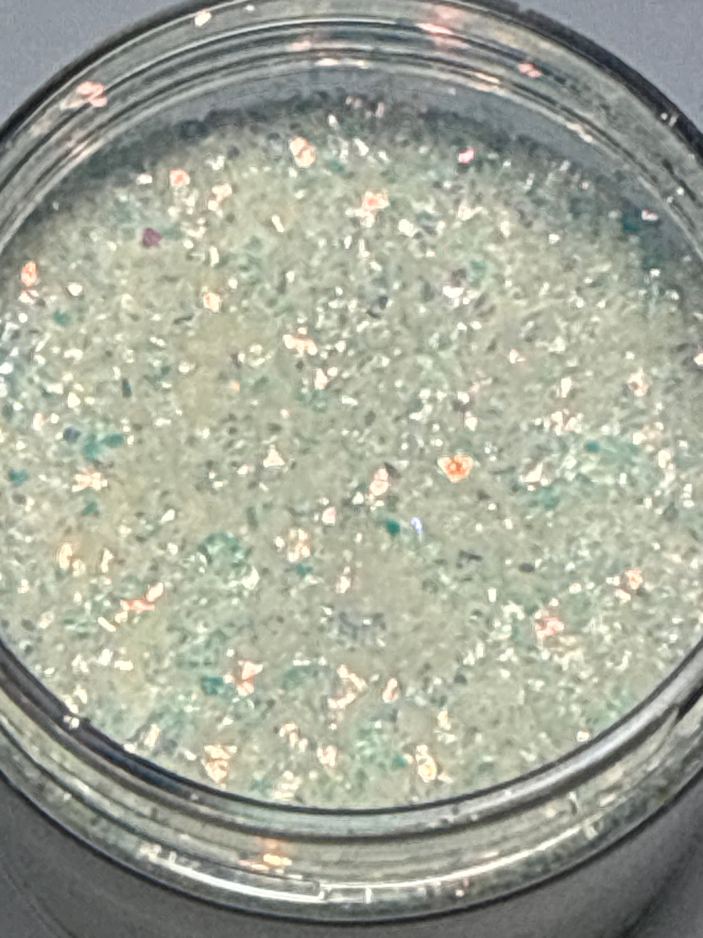 #543 GLITTER FLAKES