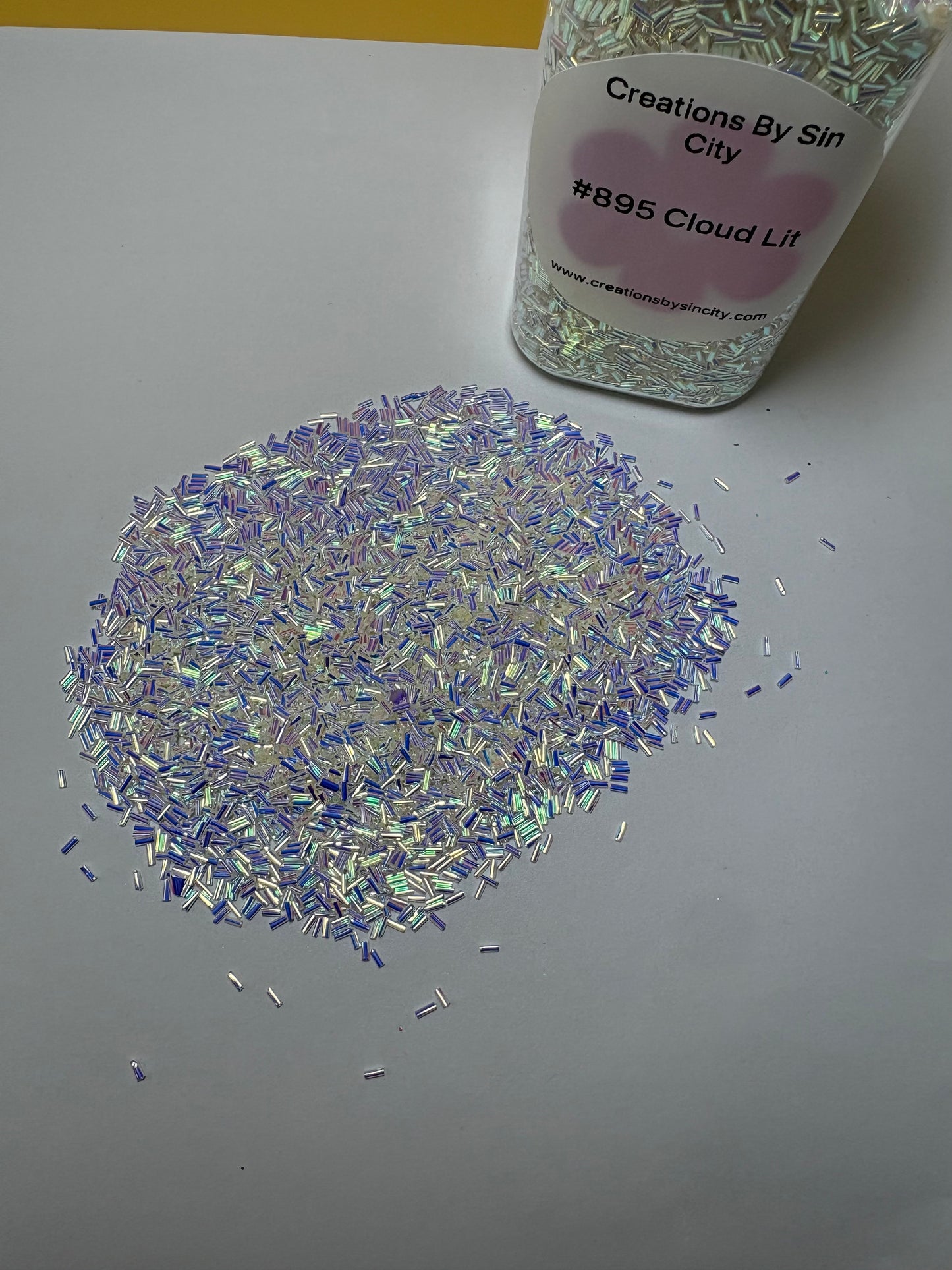 #895 CLOUD LIT