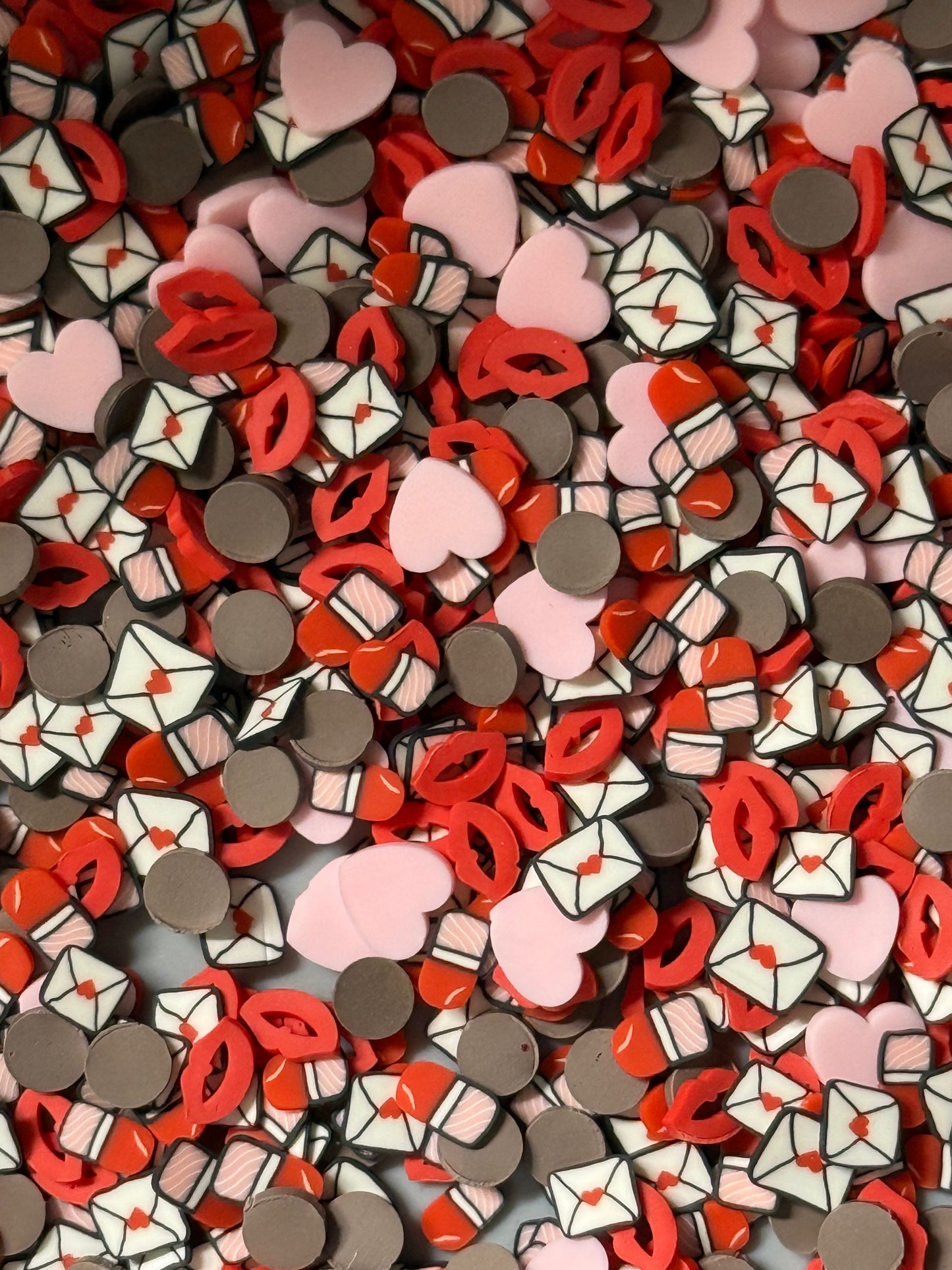 #518 KISSES LOVE LETTERS PINK HEARTS
