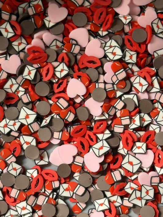 #518 KISSES LOVE LETTERS PINK HEARTS