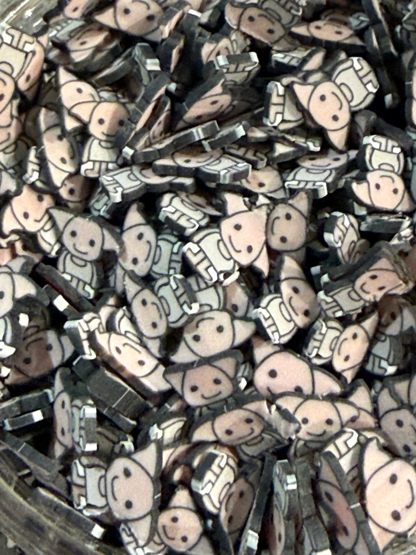 2083 LITTLE PIGS
