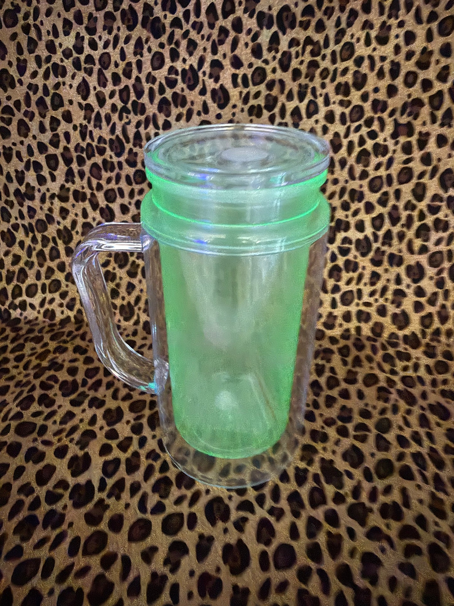 16oz GLOW IN THE DARK WITH HANDLE SNOW GLOBE CUP