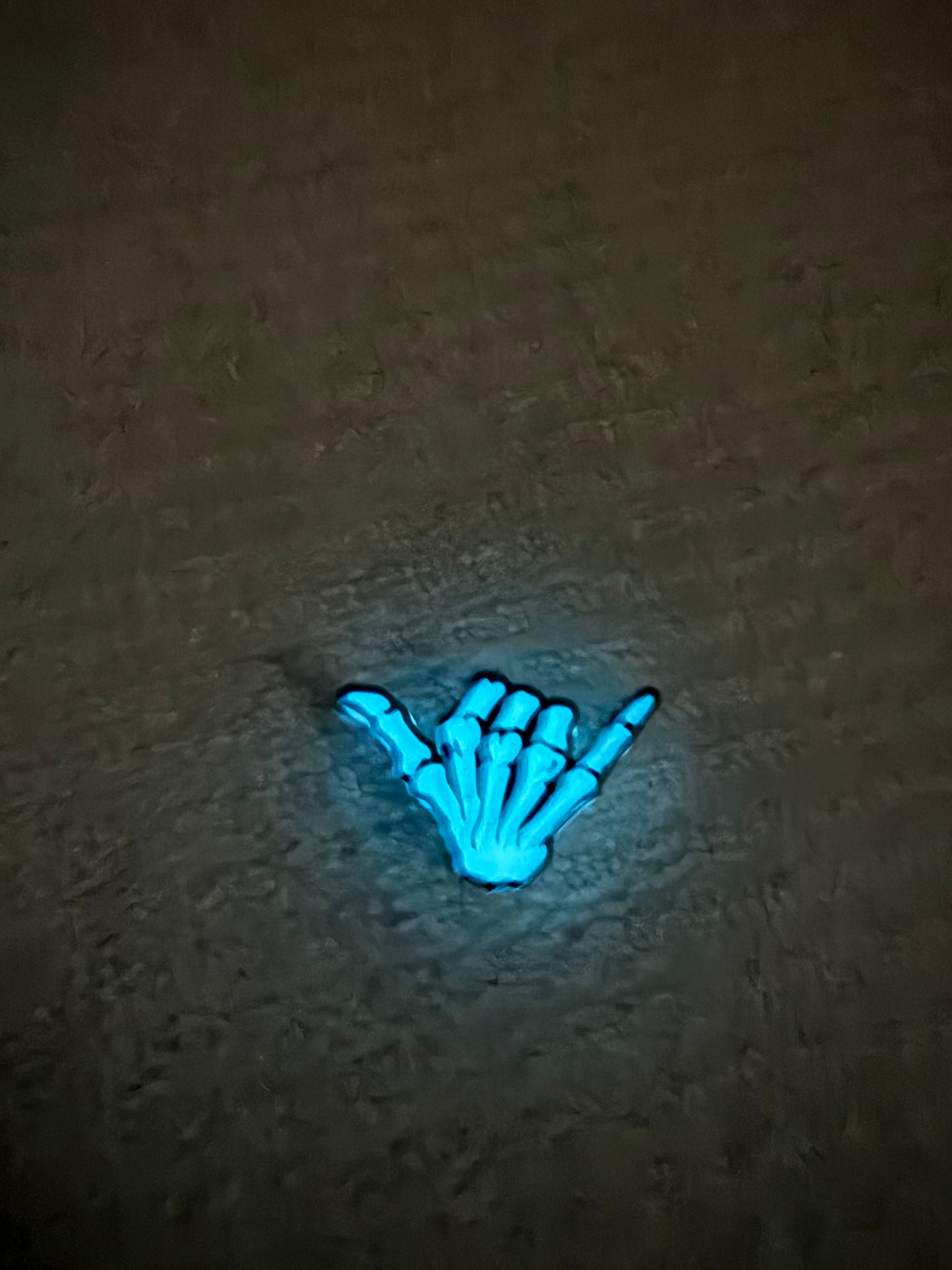 GLOW-IN-THE-DARK STRAW HUGGIES